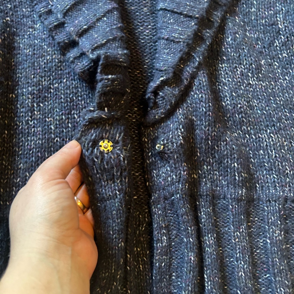 Cardigan - Picture 3 of 6